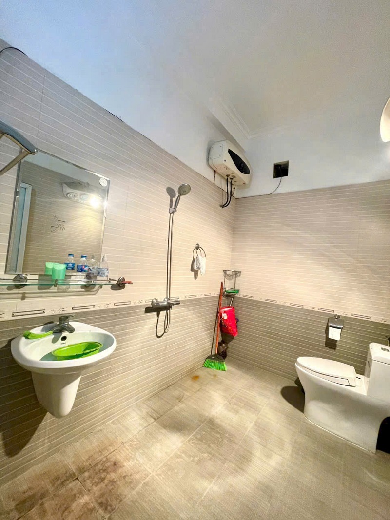 BÁN NHÀ SÂN CỔNG RIÊNG – MẶT ĐƯỜNG TUYẾN 2 QUÁN NAM, LÊ CHÂN, HẢI PHÒNG